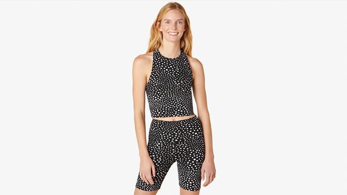 black stars crop top